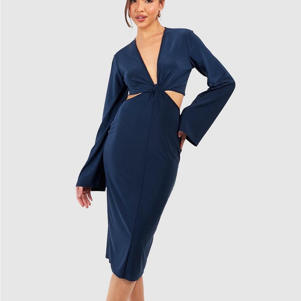 Twist Front Cut Out Matte Silky